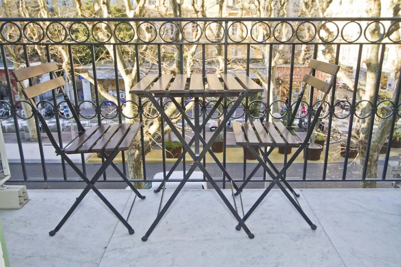 Promenade Holiday - Grimaldi City Center location
